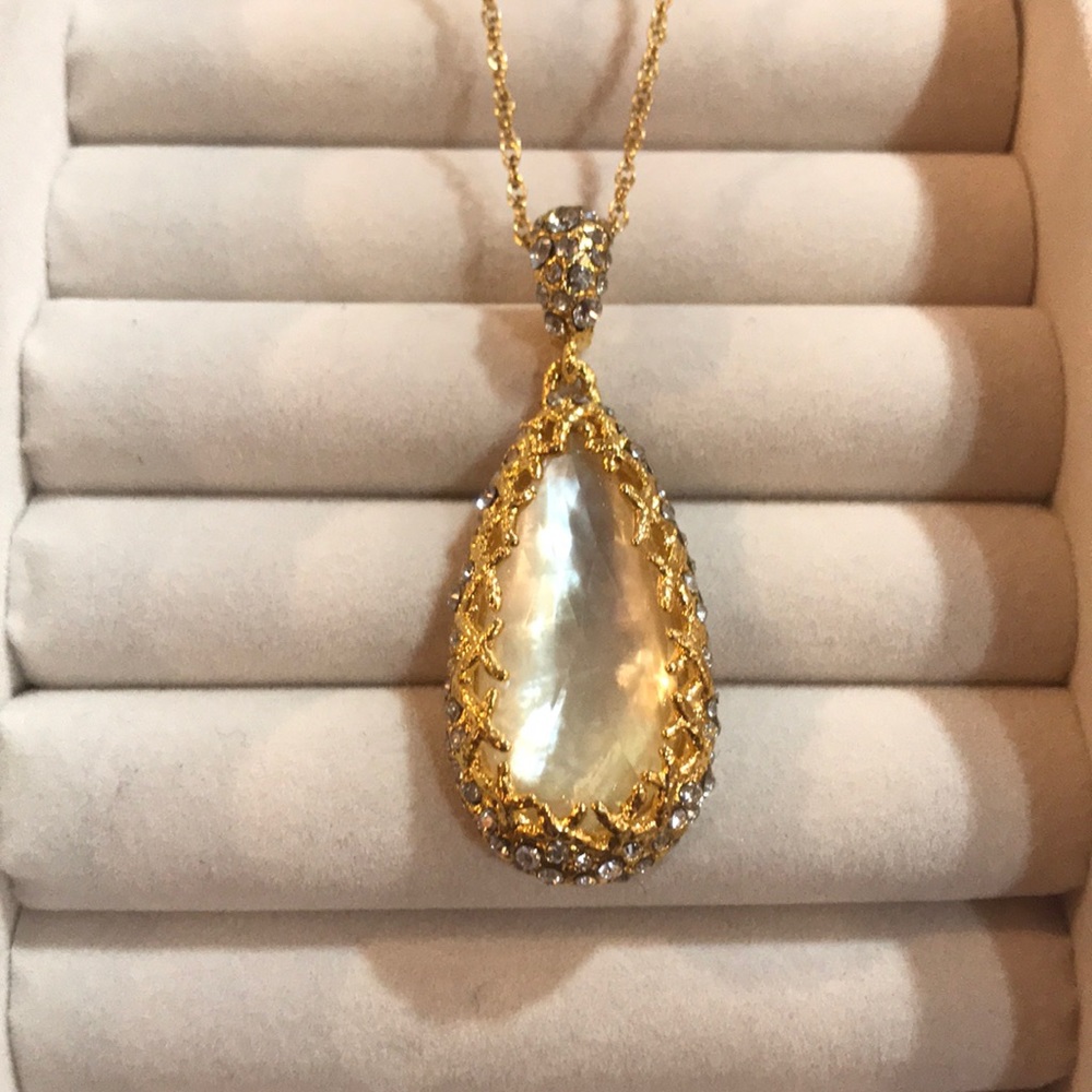 NWOT Alexis Bittar Mother of Pearl Gold Necklace